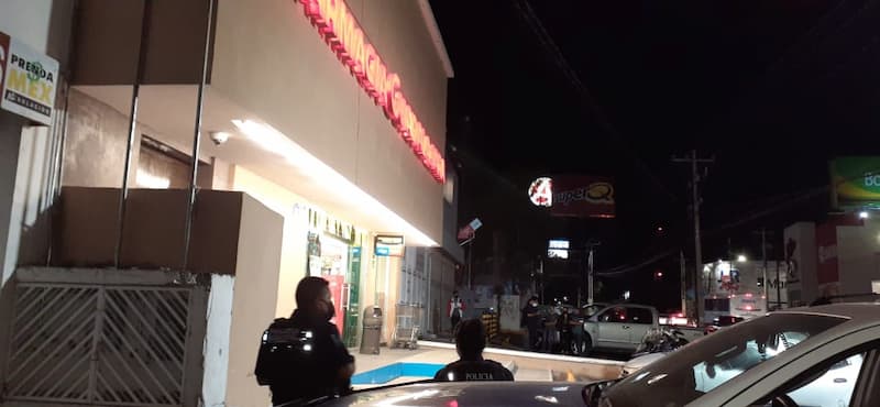 SSPM SJR detuvo a tres por robo a farmacia 2 FUE EN LA ZONA ORIENTE