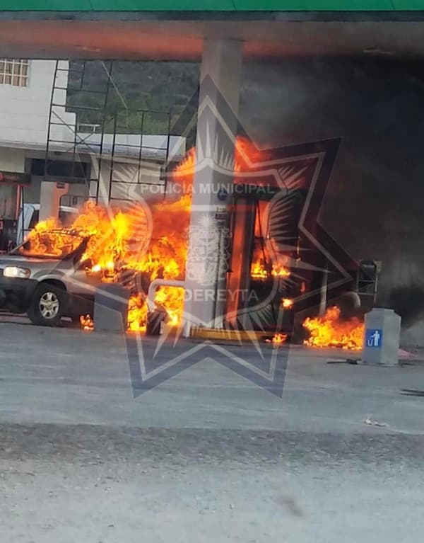 Incendio de camioneta