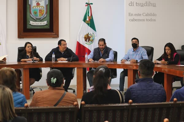 Firman primeras escrituras del Programa de Regularización de Asentamientos Humanos 1 Firman primeras escrituras del Programa de Regularización de Asentamientos Humanos