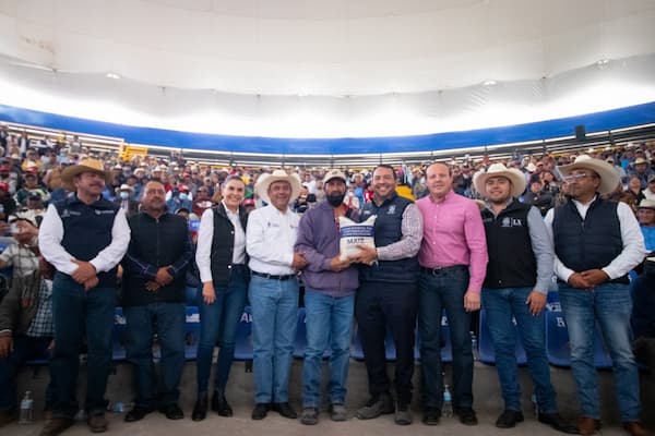 Benefician a mil 600 productores con entrega de 384 toneladas de maíz en San Juan del Río 1 APOYOS PARA EL CAMPO 1