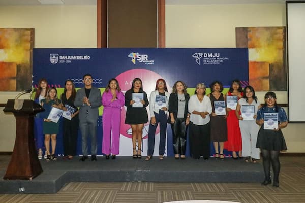Entrega municipio de San Juan del Río Premio Municipal de la Juventud 2023