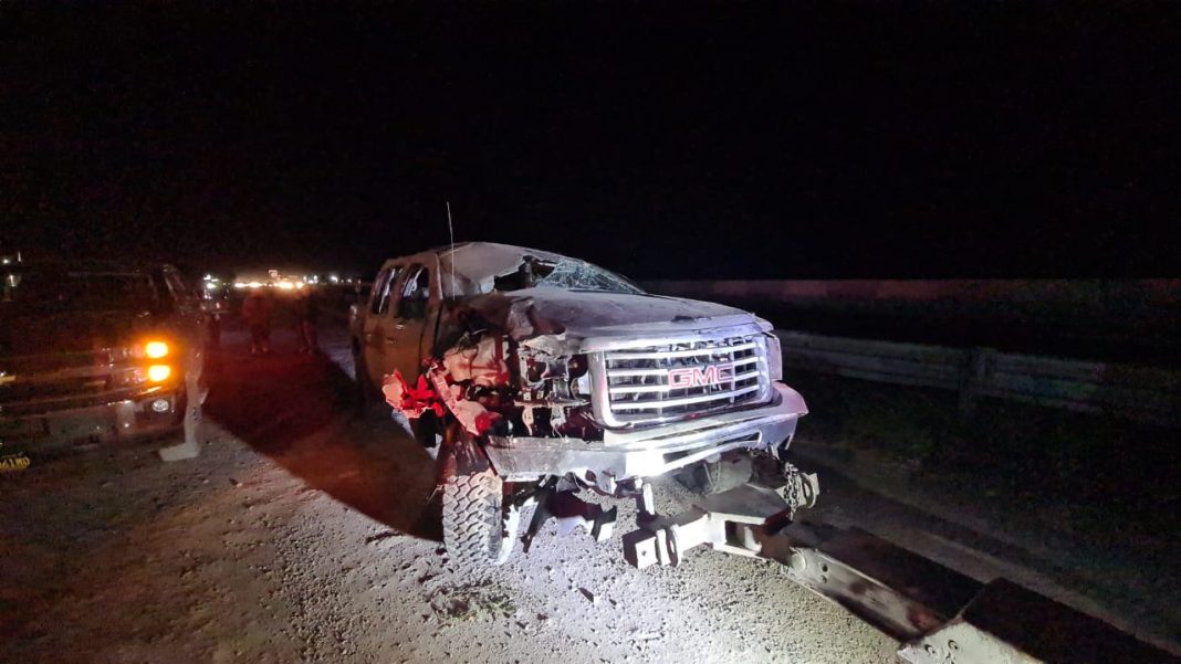 La camioneta quedó destrozada
