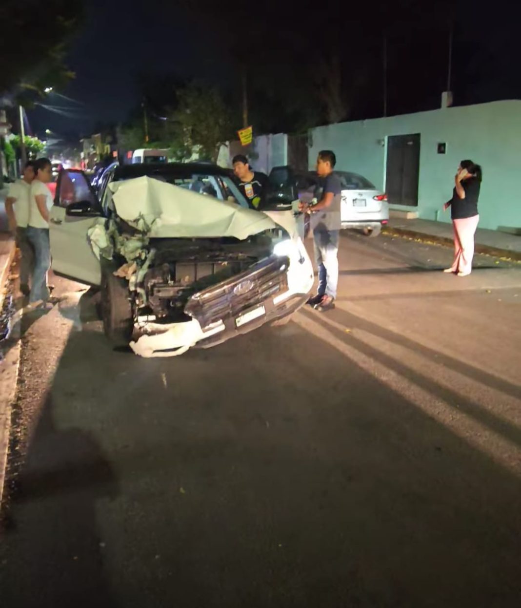 Vecinos de la zona se acercaron para detener al sujeto