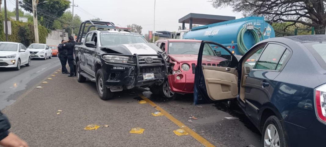 Chocaron con otro carro.