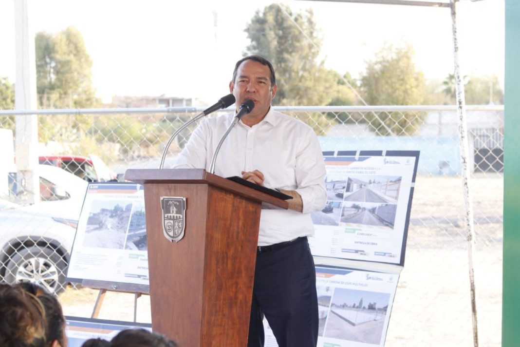 Roberto Cabrera invierte más de 4.2 mdp en obras para El Coto y Santa Isabel El Coto