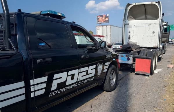 En El Marqués, POES detiene a dos hombres por robo de autotransporte de carga federal 1 WhatsApp Image 2026 03 17 at 7.45.06 PM