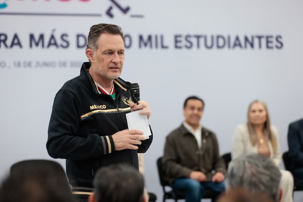 Firman pacto por la lectura en Educación Media Superior y Superior de Querétaro