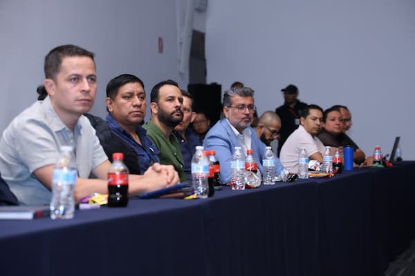 Impulsan SEGOB y UAQ acciones para promover la prevención de emergencias en restaurantes y establecimientos nocturnos