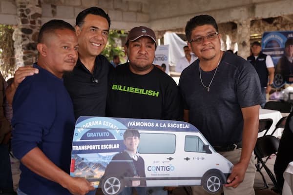 Fortalece Luis Nava apoyos para el transporte escolar por todo el estado