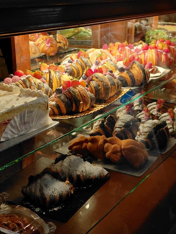 Un buen café siempre se acompaña de un buen pan, y qué mejor que de Panadería La Antigua 10 WhatsApp Image 2026 09 27 at 8.28.42 PM 1