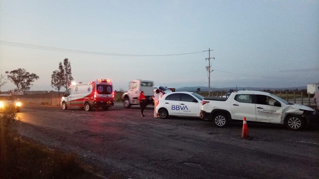 Quedaron atravesados dirección Toluca